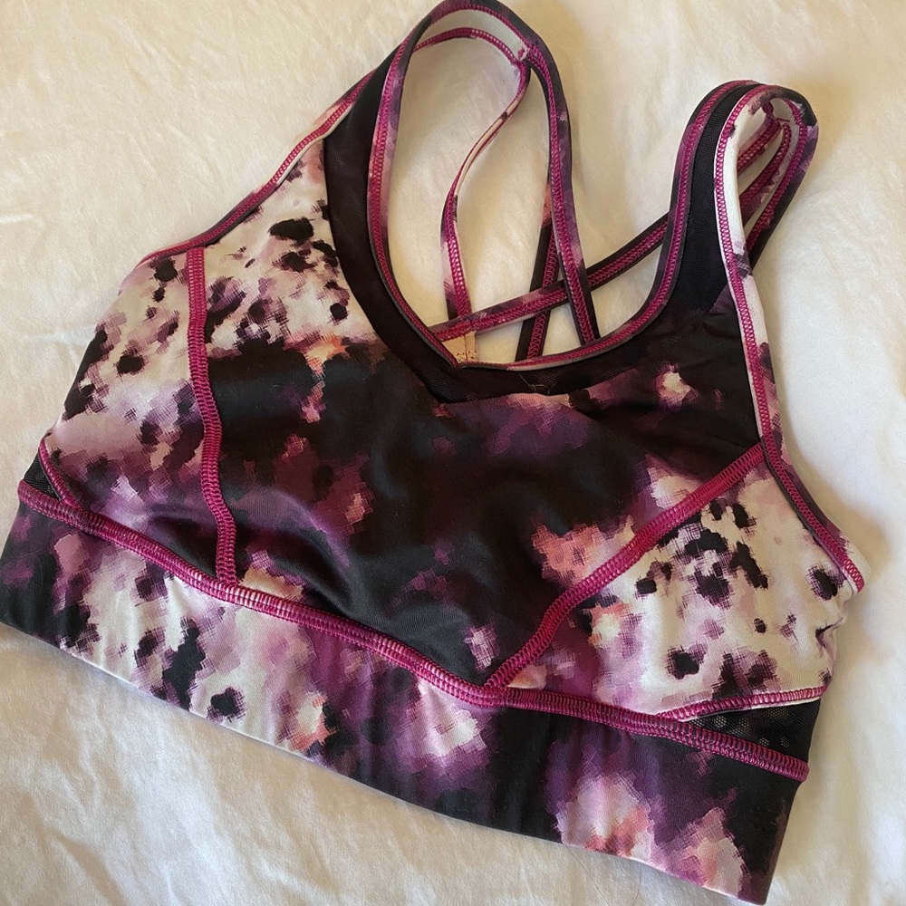 Lululemon Sports bra